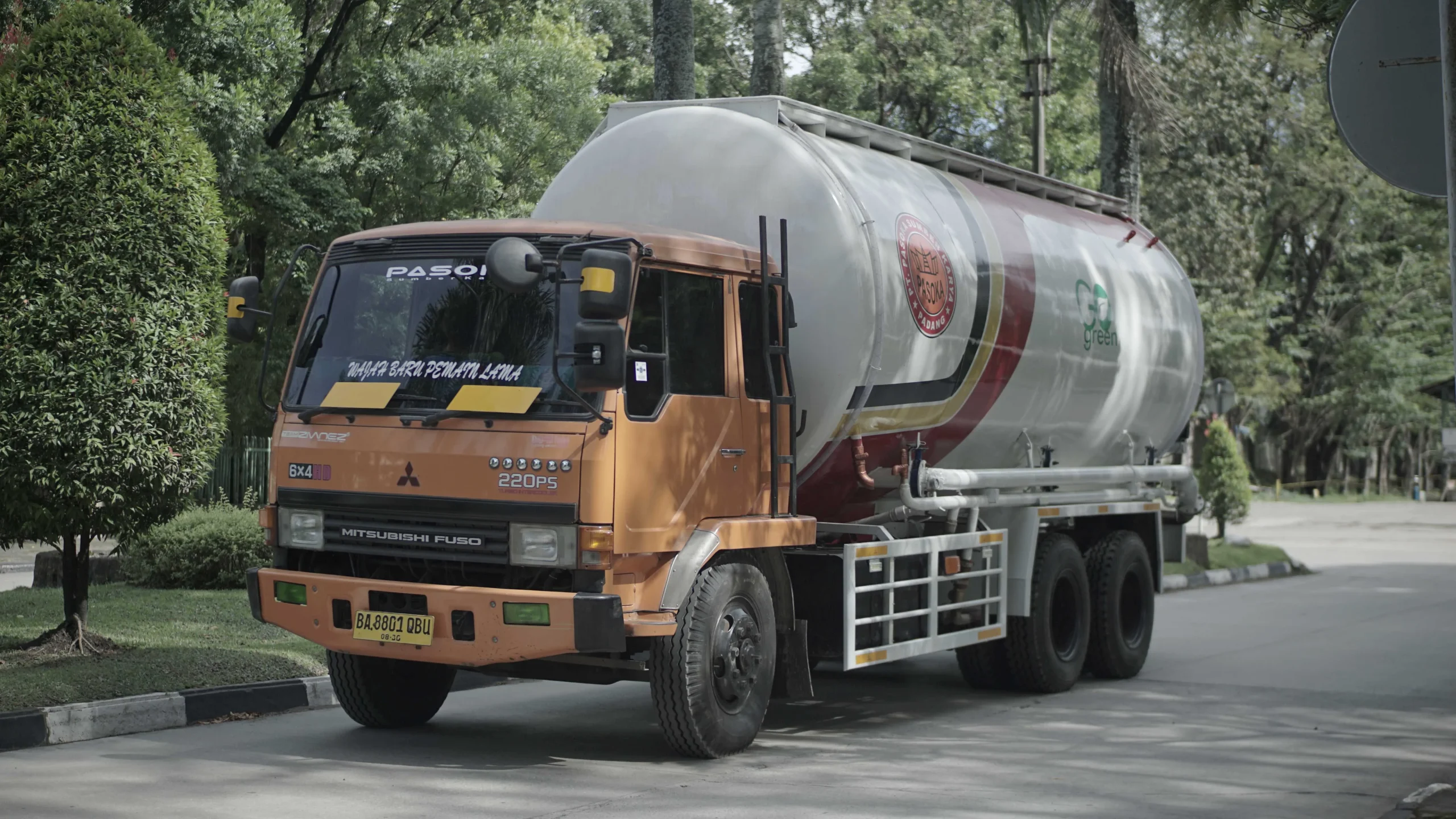 Jasa Angkutan PT Pasoka Sumber Karya, Solusi Transportasi Profesional dan Terpercaya